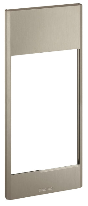 Bticino 345104 Abdeckrahmen f.Türstation LINEA 5000 m.7"-Touchscreen in der
