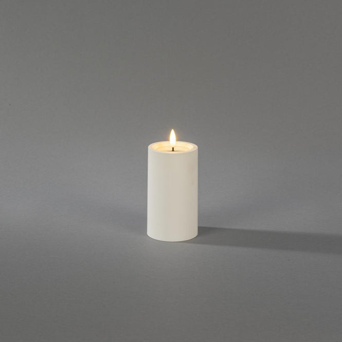 LED Kunststoffkerze weiß Außen  1873-100 6h Timer D7 H12,5cm excl.2xAA IP44