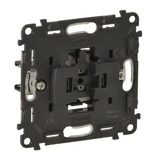 Legrand 752010 Wechselschalter 1-polig   (SL) 10AX bel. LED Valena IN MATIC
