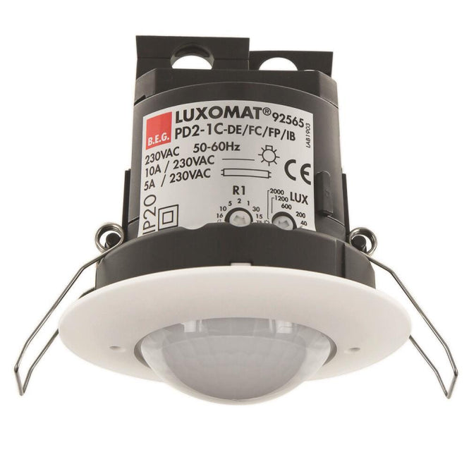 BEG Luxomat Einbau Präsenzmelder   92565    PD2-M-1C-DE weiss