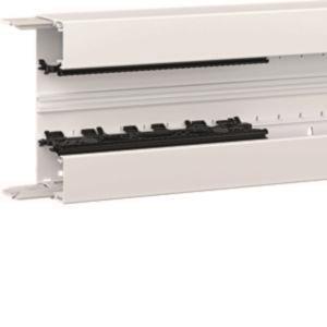 Hager Brüstungsk.Unterteil BRN6517019016 Profil Einbau PVC 65x170mm verkehrsweiß